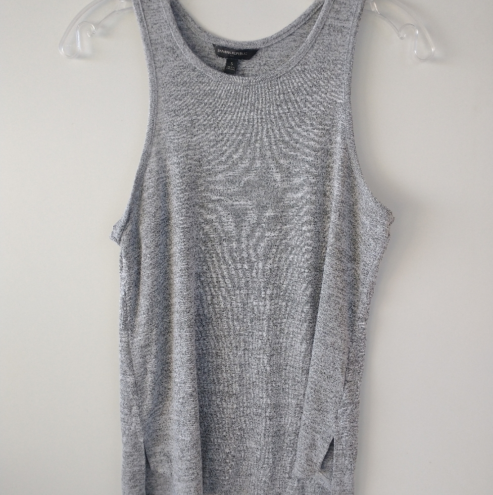 Banana Republic Gray Sleeveless Top